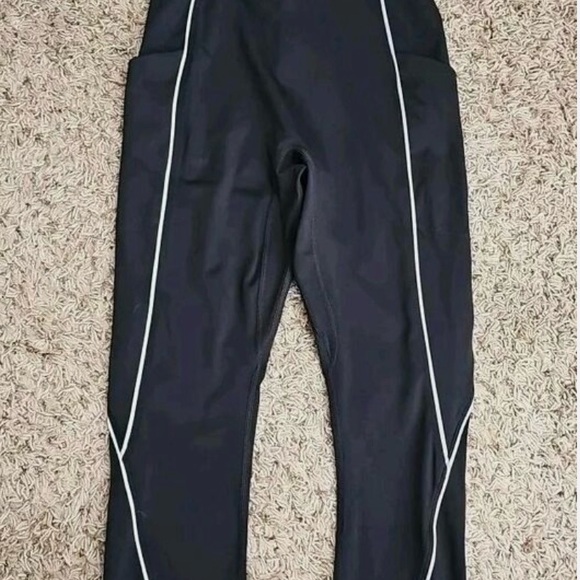 NEW FABLETICS Motion 365 Women's Black Racerback Jumpsuit Reflective Trim - XS - Picture 6 of 7